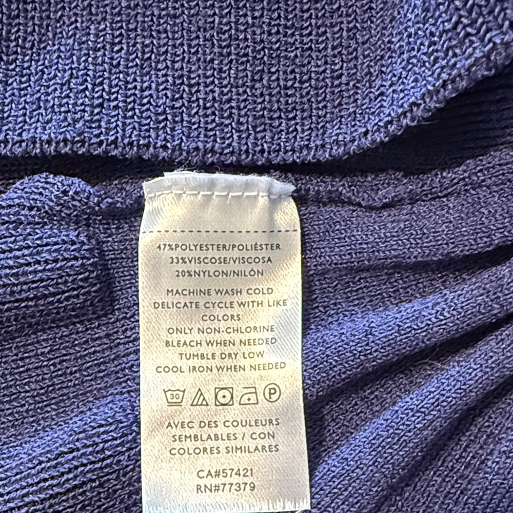 Ann Taylor Navy Blue Ribbed knit Sleeveless Top - Picture 4 of 6
